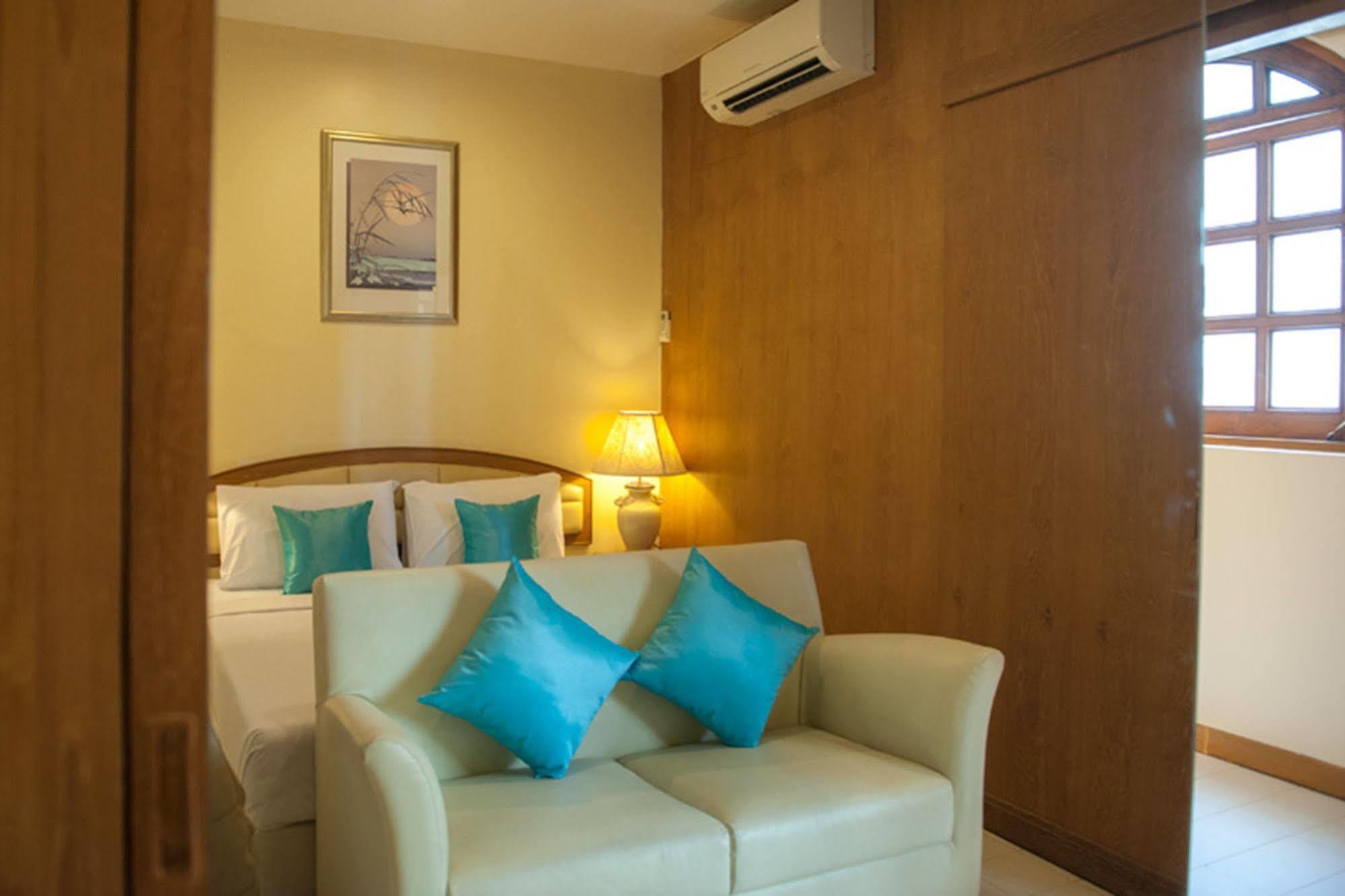 Lido Beach Hotel Pattaya Exterior foto
